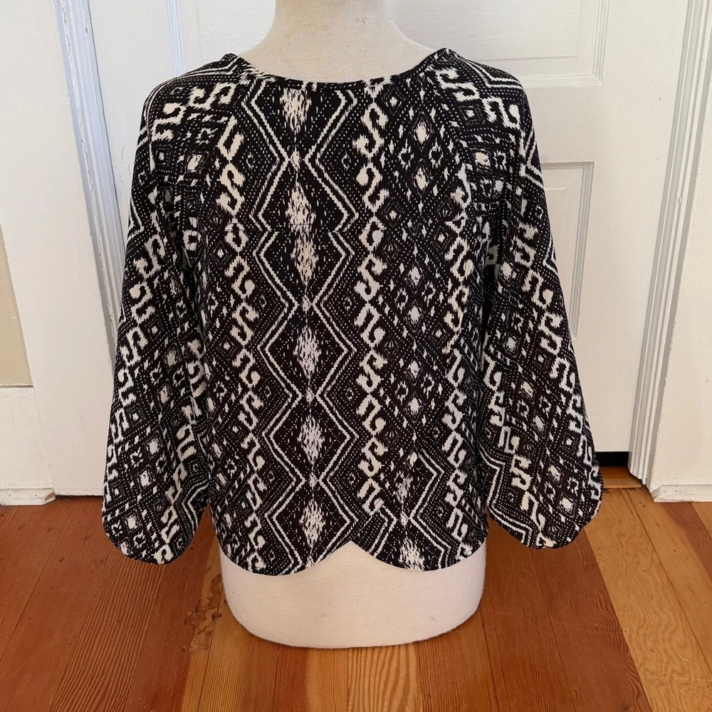 American Eagle Black Cream Tunic Top Large - Picture 4 of 7